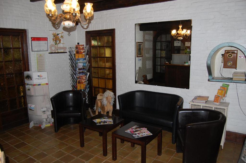 Auberge Du Bord Des Eaux - Demi-Pension Assuree Sur Reservation Saint-Amand-les-Eaux Exterior foto