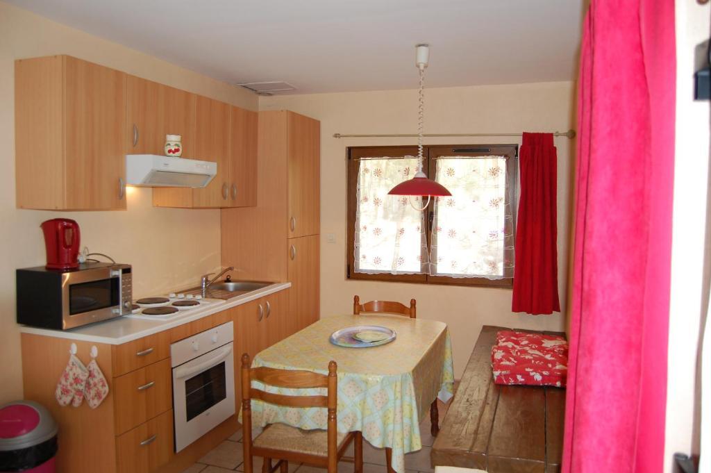 Auberge Du Bord Des Eaux - Demi-Pension Assuree Sur Reservation Saint-Amand-les-Eaux Cameră foto