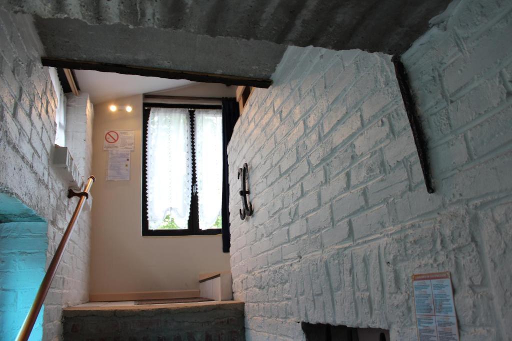 Auberge Du Bord Des Eaux - Demi-Pension Assuree Sur Reservation Saint-Amand-les-Eaux Cameră foto